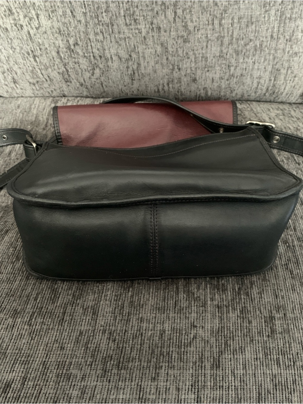 Limited Edition 75th Anniversary Saddle Bag | Black & Burgundy #38247 - Picture 16 of 16